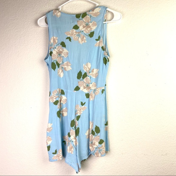 Privacy Please Blue Floral Rivington Romper SZ S - Picture 9 of 10